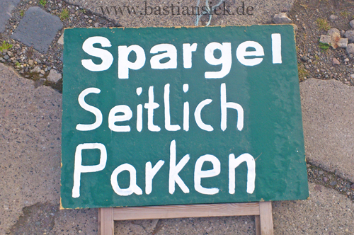Spargel Seitlich Parken_WZ (Schönebeck Elbe) (c) Christine Meinhard 06.05.2015_8aMkFoep_f.jpg